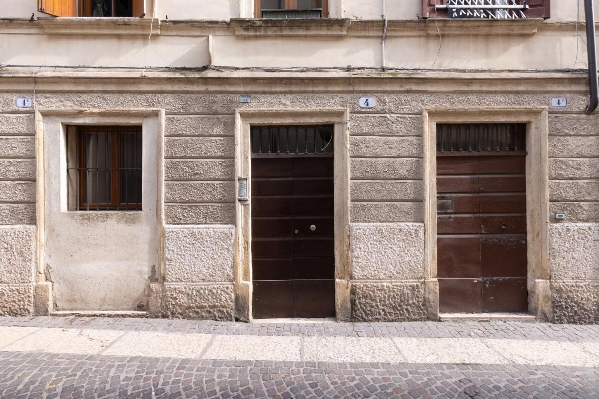 Anticavalle Intero Appartamento ヴェローナ エクステリア 写真